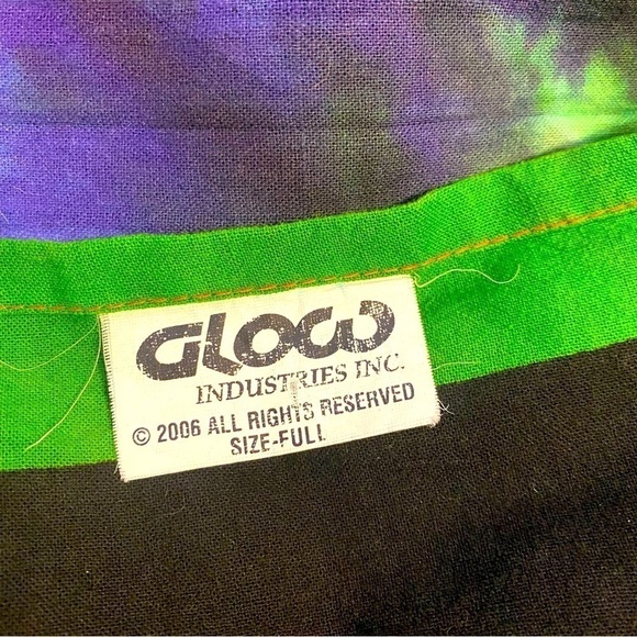 Glow Industries Alice And The Caterpillar Tie Dye Bed Spread/Throw 80“ x 82” - Picture 4 of 5